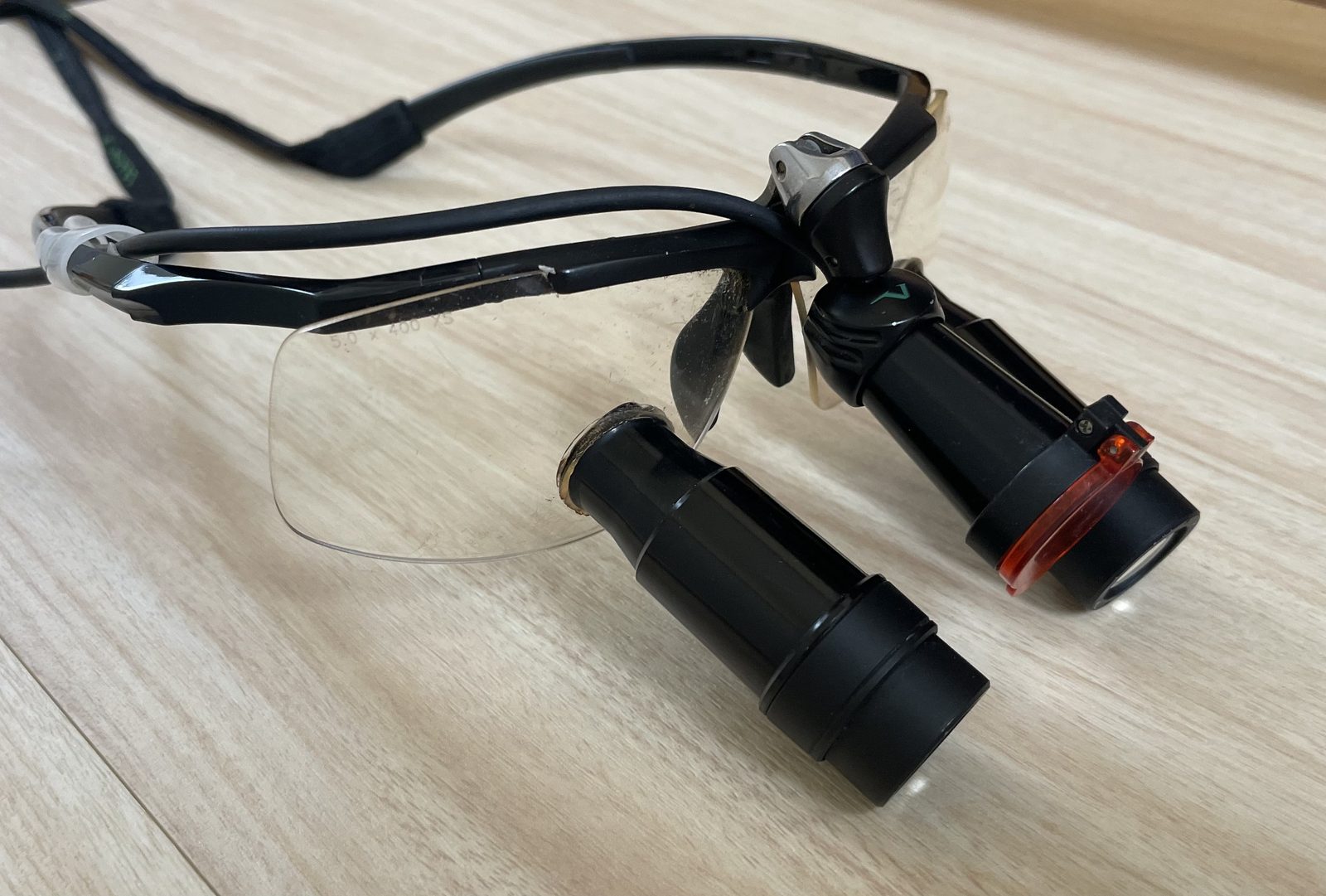 歯科用拡大鏡